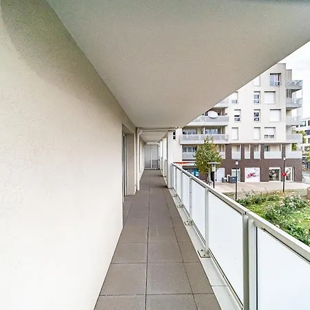 Le Venissieux-spacieux 4 Pers Avec Balcon Parking