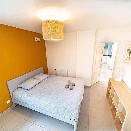 Le Venissieux-spacieux 4 Pers Avec Balcon Parking