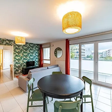 Le Venissieux-spacieux 4 Pers Avec Balcon Parking Apartment *