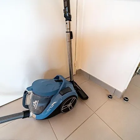 Appartamento Le Venissieux-spacieux 4 Pers Avec Balcon Parking