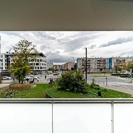 Le Venissieux-spacieux 4 Pers Avec Balcon Parking Venissieux